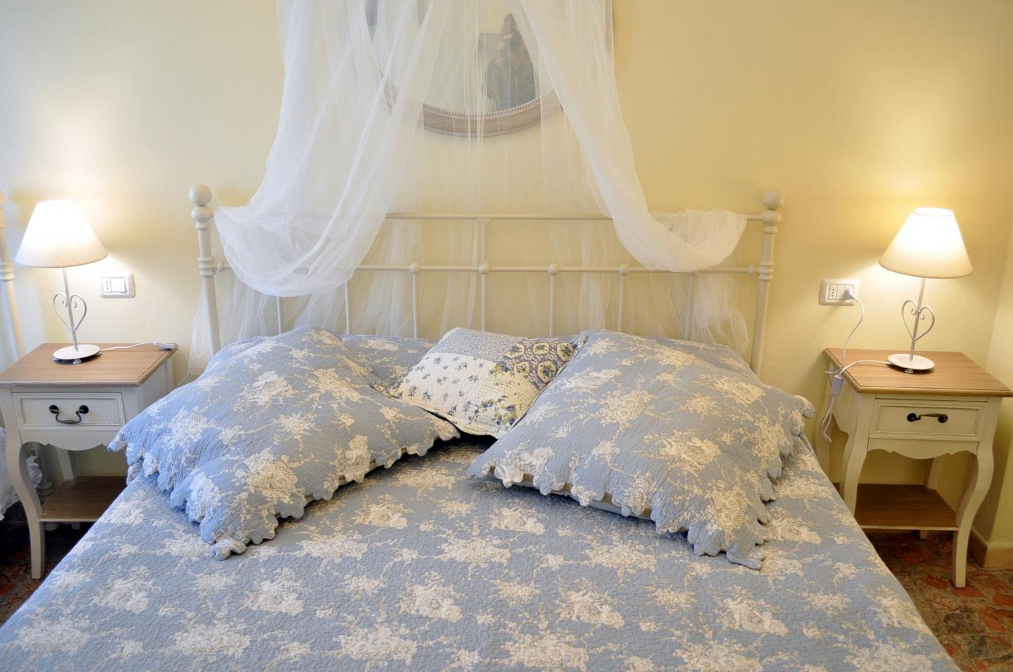 Hotel Tirrena Bike & Country Hotel ポルトフェッラーイオ エクステリア 写真
