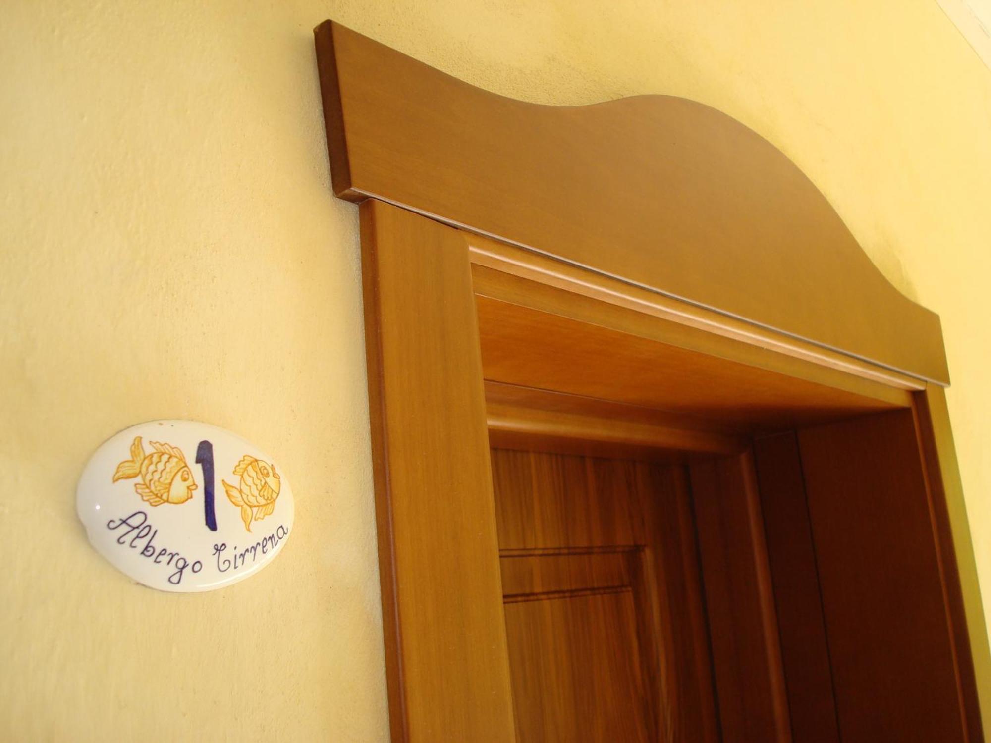 Hotel Tirrena Bike & Country Hotel ポルトフェッラーイオ エクステリア 写真